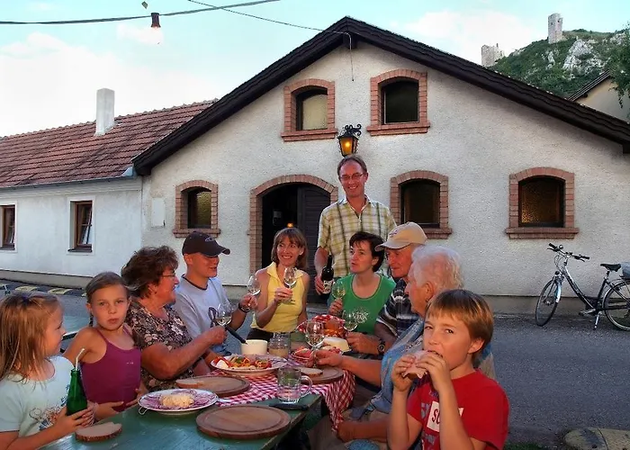Weinbauernhof Vier Jahreszeiten Staatz