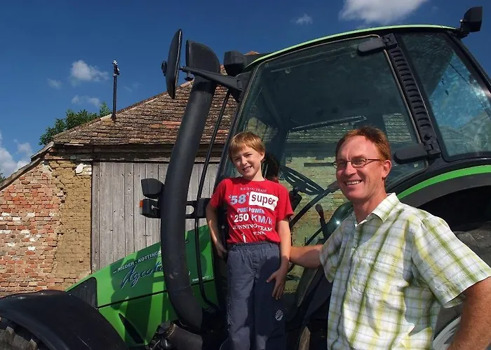 Feriegård Weinbauernhof Vier Jahreszeiten *