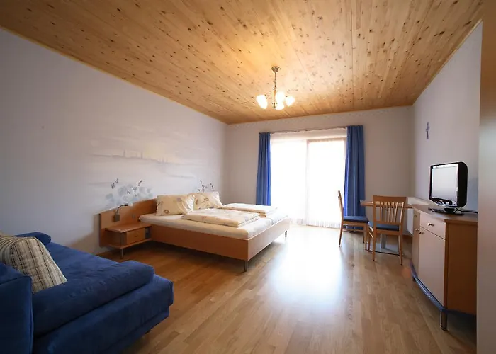 Feriegård Weinbauernhof Vier Jahreszeiten Staatz